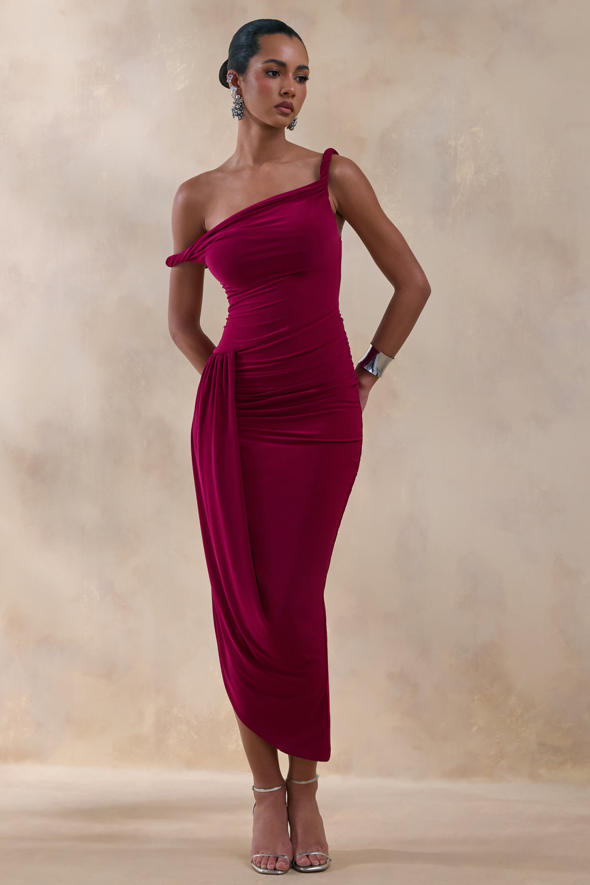 ECM_HR_CL135905164---Angelique-_-Burgundy-Twisted-Asymmetric-Maxi-Dress-0.jpg