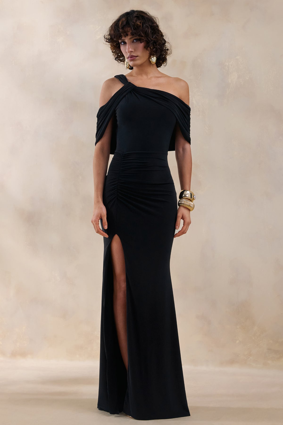 ECM_HR_CL136055002---Nala-_-Black-Asymmetric-Maxi-Dress-With-Split-1.jpg