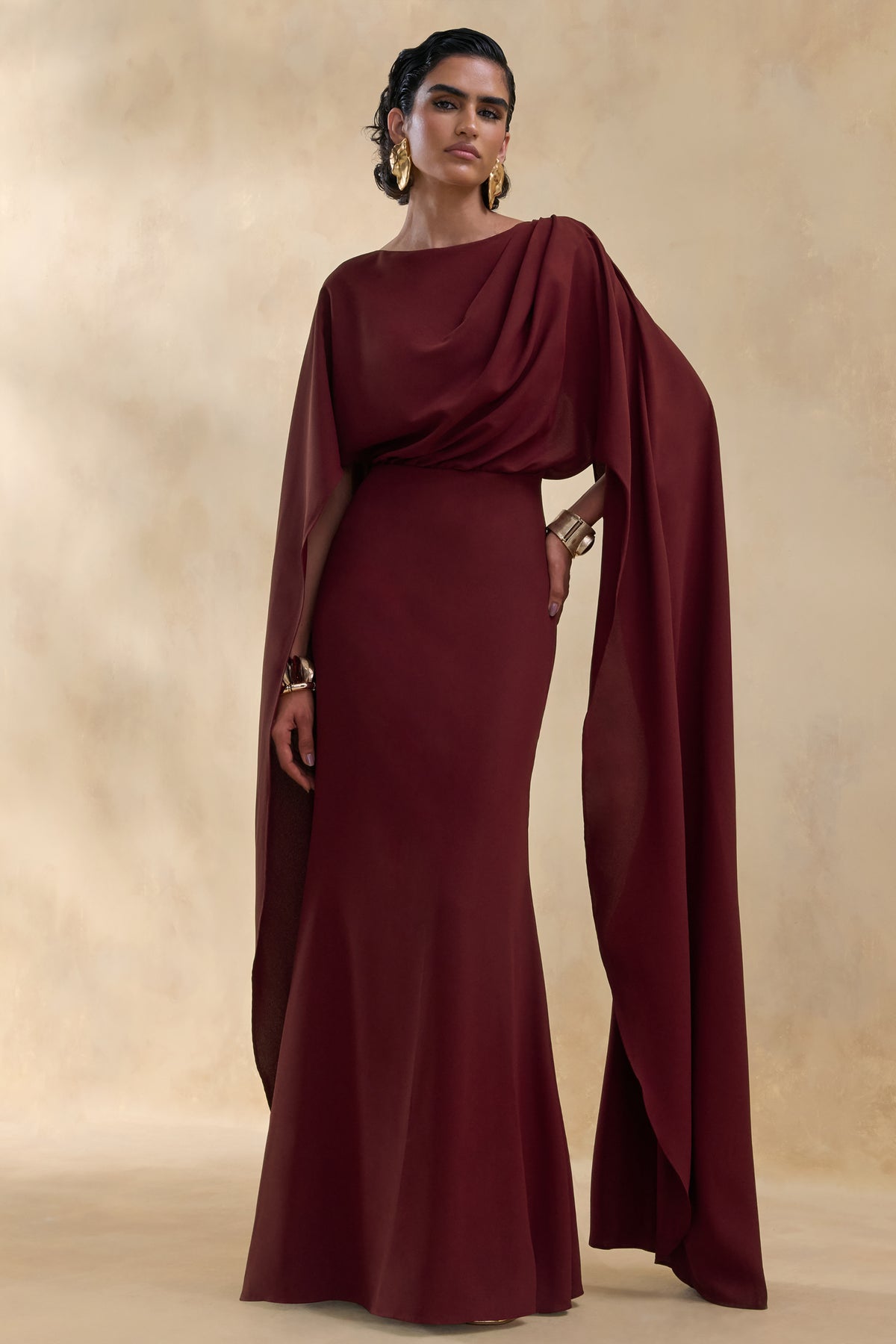 ECM_HR_CL136358037---Pristina-_-Burgundy-Boat-Neck-Woven-Maxi-Dress-With-Cape-Detail-2.jpg