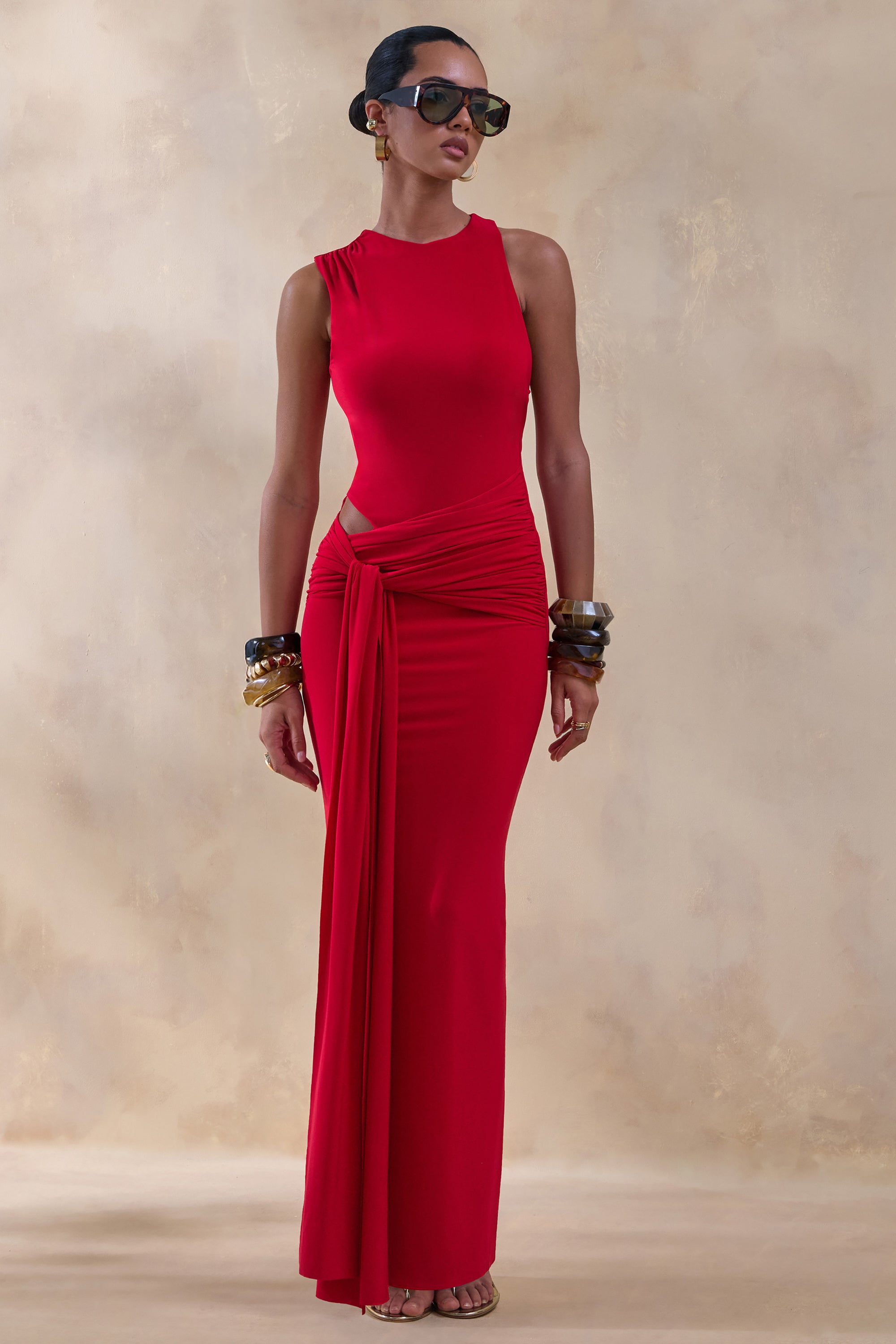 ECM_HR_CL136495004---Neile-_-Red-Crew-Neck-Maxi-Dress-With-Cut-Out-and-Sash-Details-0.jpg