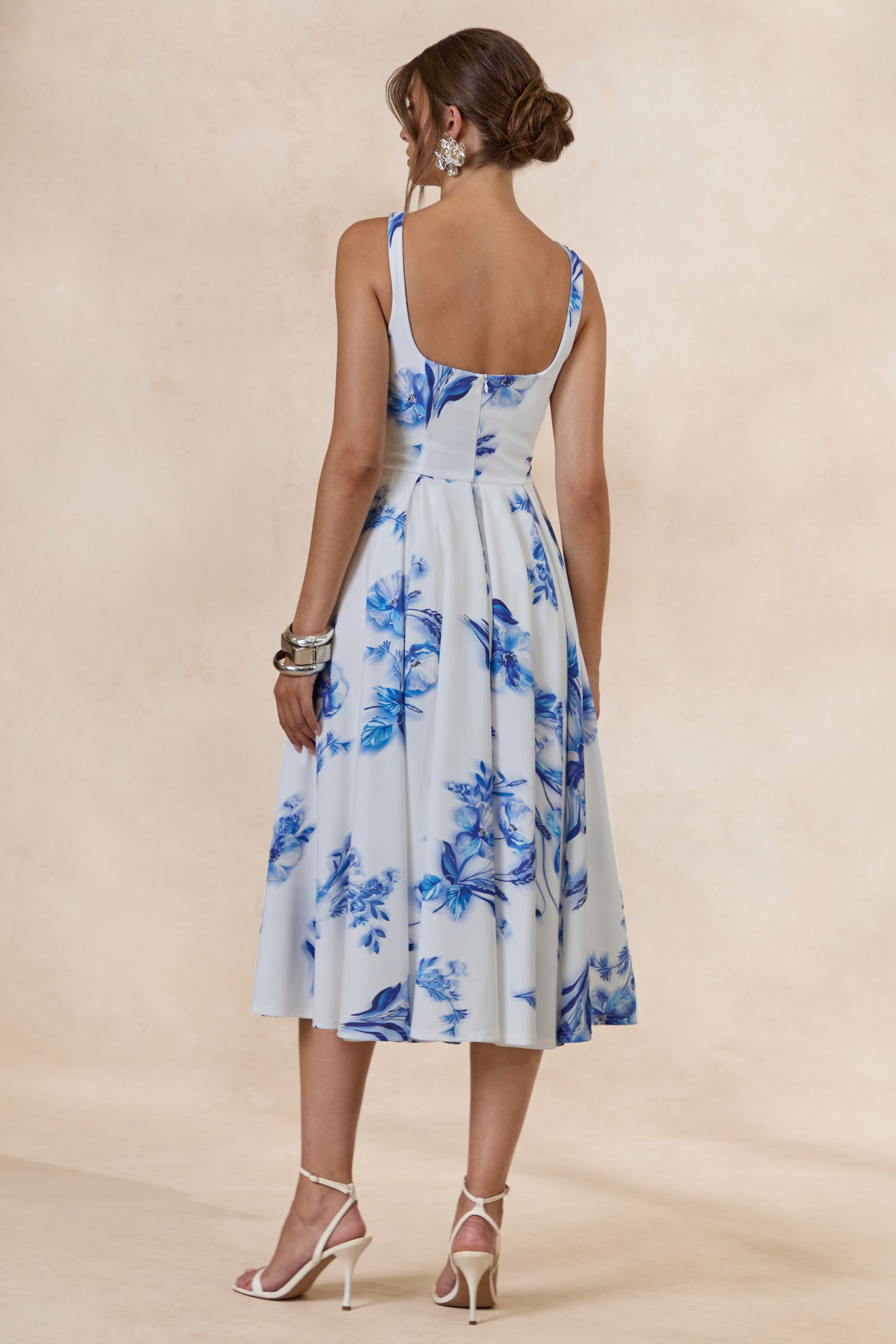 CL136597153 - Lissa _ Blue Floral Print Square-Neck Midi Dress5 2.jpg