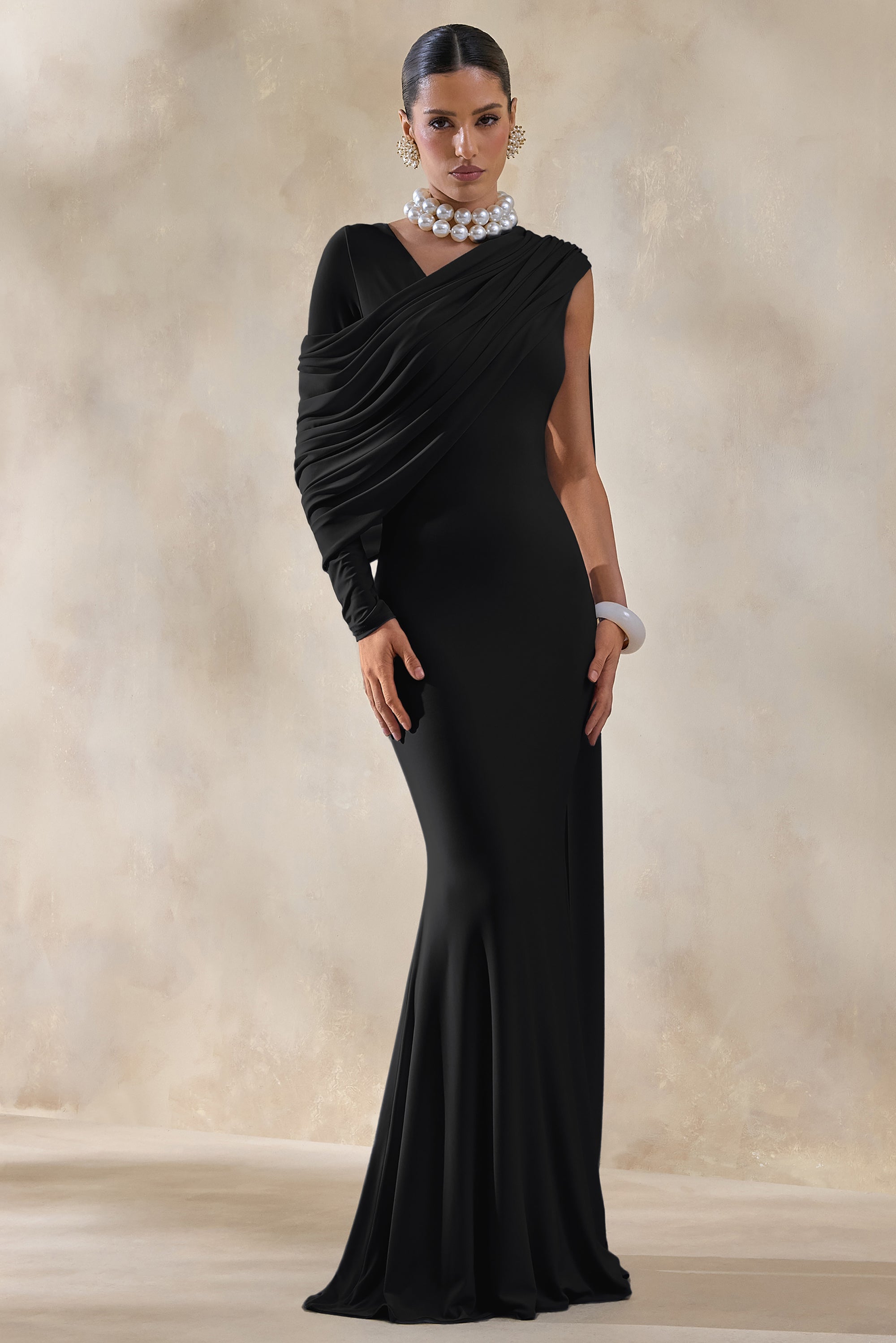 ECM_HR_CL137139001---Rubelle-Black-Asymmetric-Neck-Maxi-Dress-With-Draped-Detailing4.jpg
