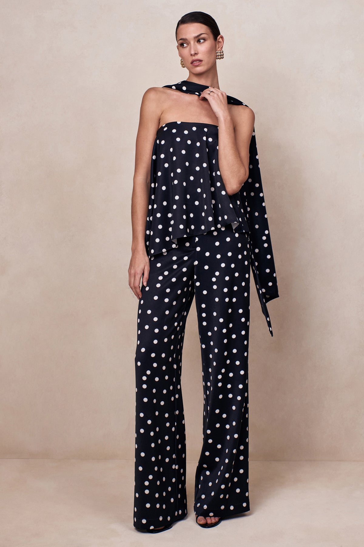 ECM_CL137199001 - Evandra _ Black & White Satin Polka Dot Bandeau Top With Scarf 04.jpg