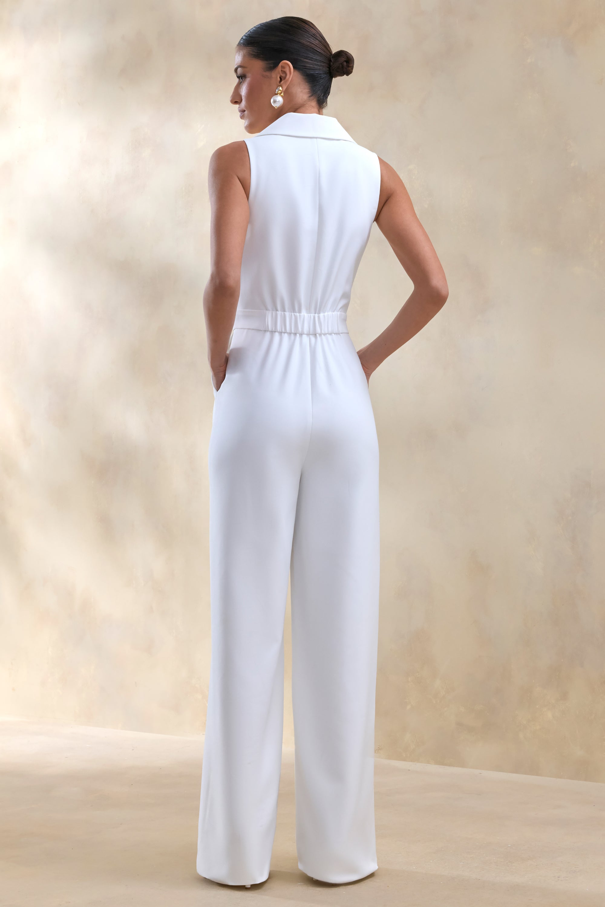 ECM_HR_CL137207110---Brillora-_-White-Plunge-Neck-Tailored-Jumpsuit-3.jpg