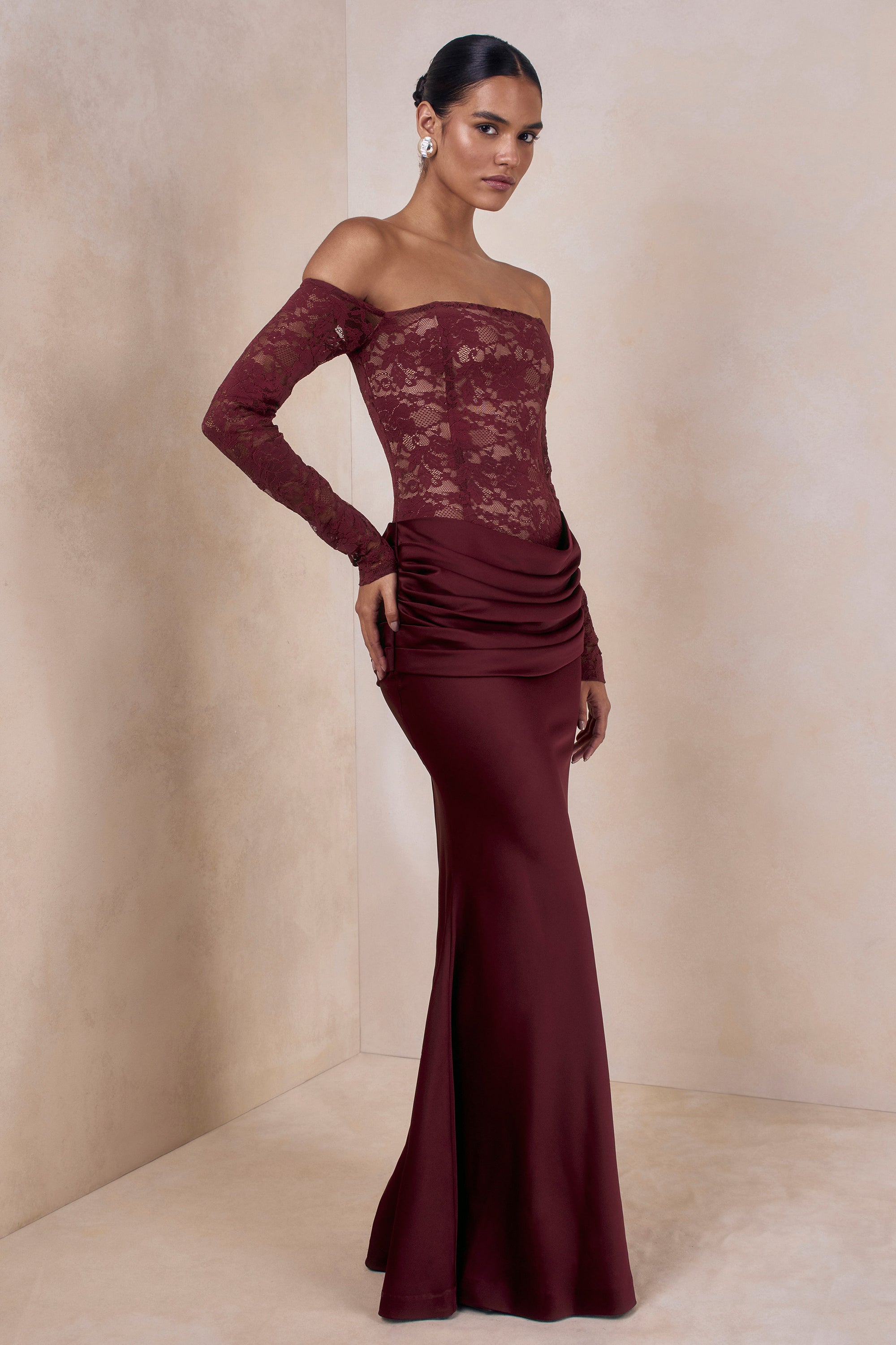 ECM_HR_CL137217102 - Rinna _ Burgundy Lace Bardot-Neck Maxi Dress 4.jpg