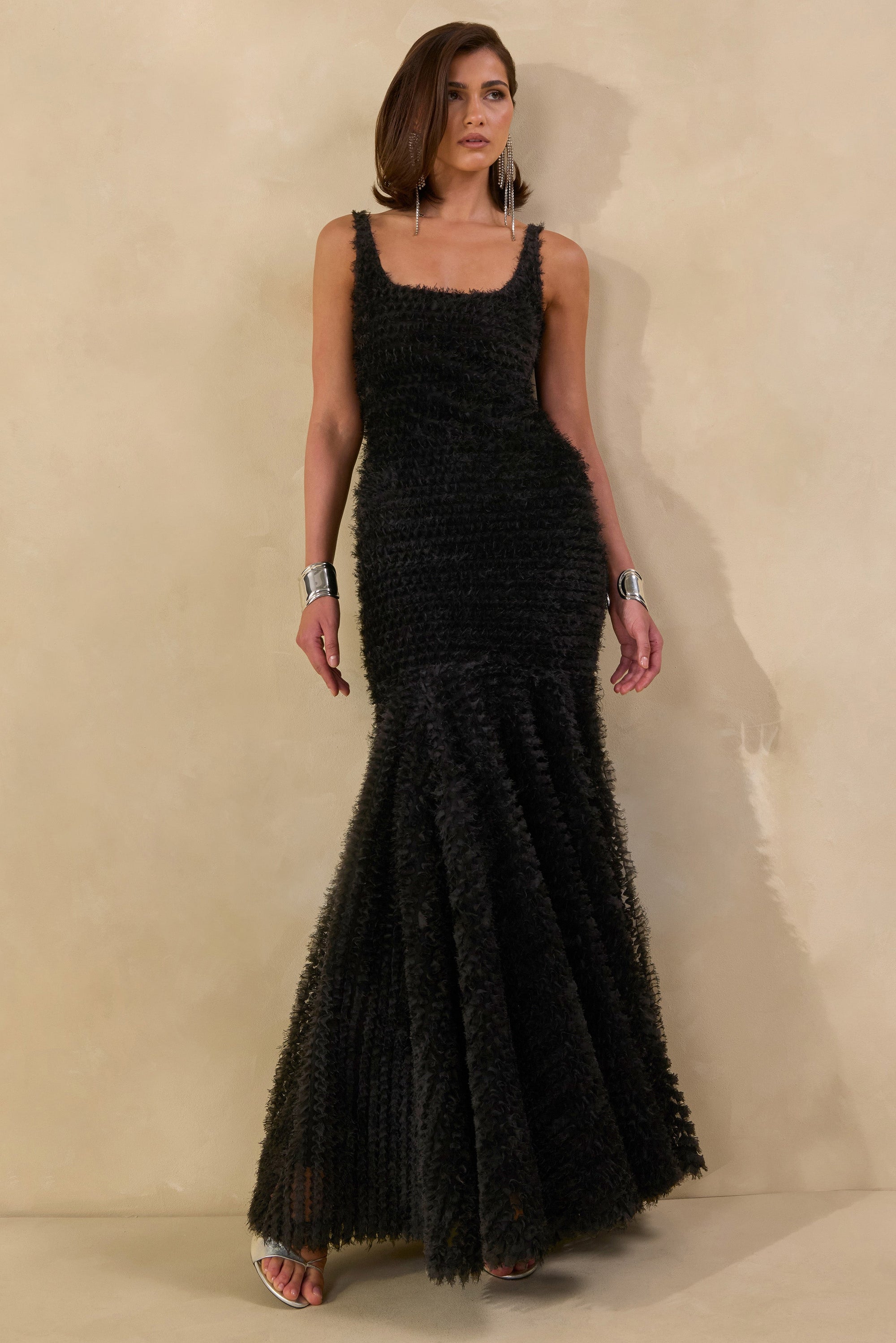 CL13721800106_ECM_HR_CL137218001_-_Sadine___Black_Scoop-Neck_Fishtail_Maxi_Dress_CREATIVE0