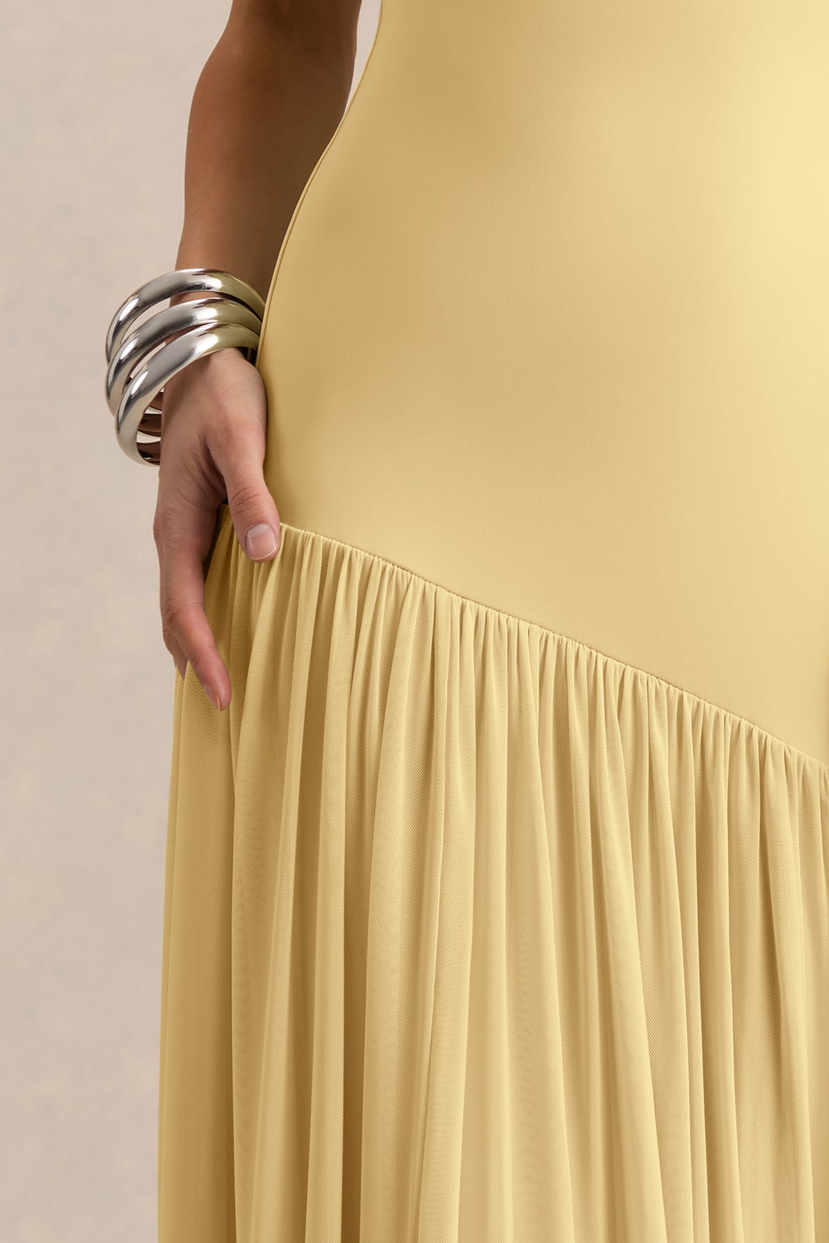 ECM_HR_CL137294121---Bambi-Lemon-Bandeau-Maxi-Dress-With-Scarf-Detail_06.jpg
