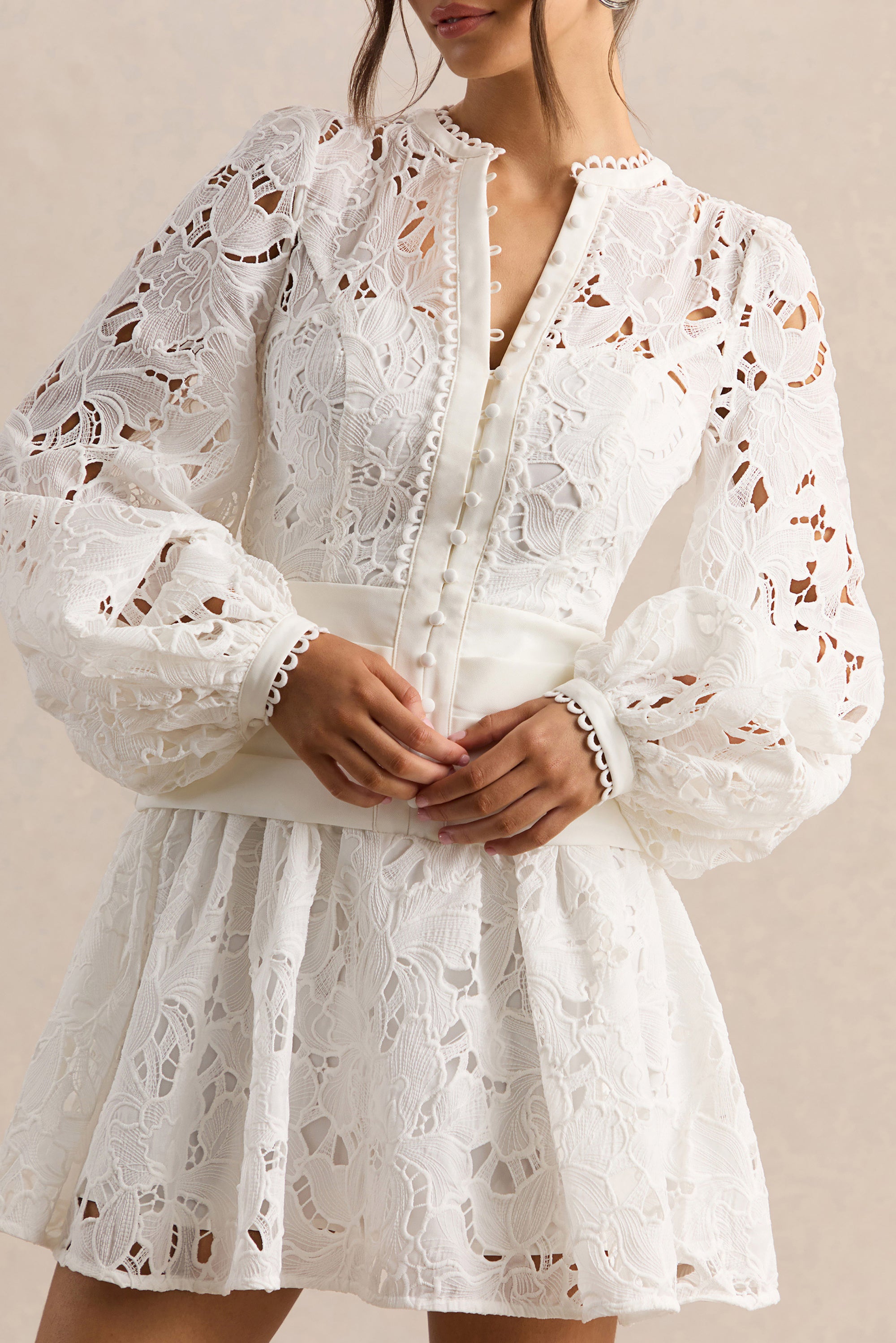 ECM_HR_CL137396110---Helena---White-Crew-Neck-Mini-Dress-With-Puff-Sleeves-and-Pleated-Skirt-4.jpg