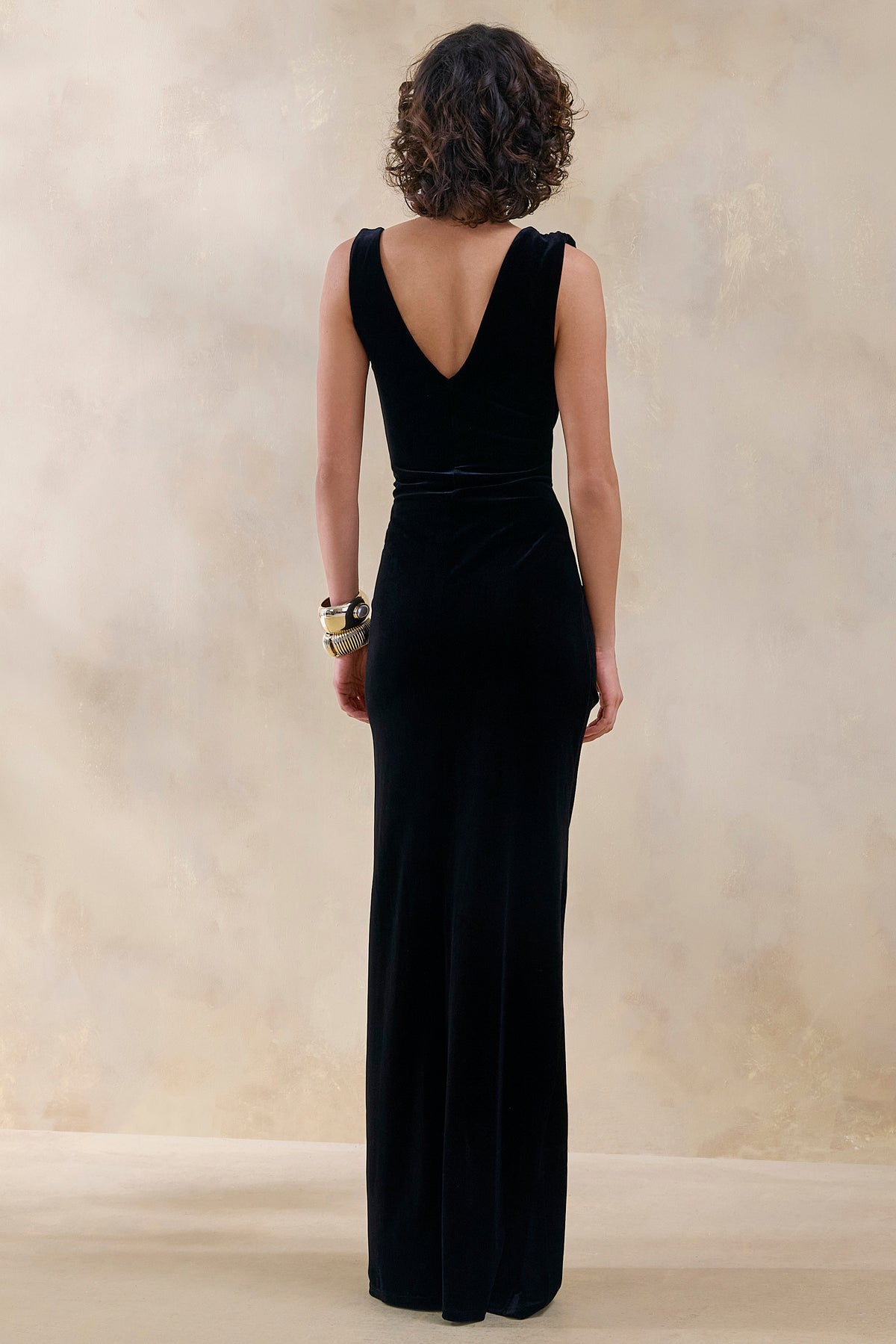 ECM_HR_CL137593001 - Jovita _ Black Velvet Scoop-Neck Maxi Dress With Gathered-Detailing 1.jpg