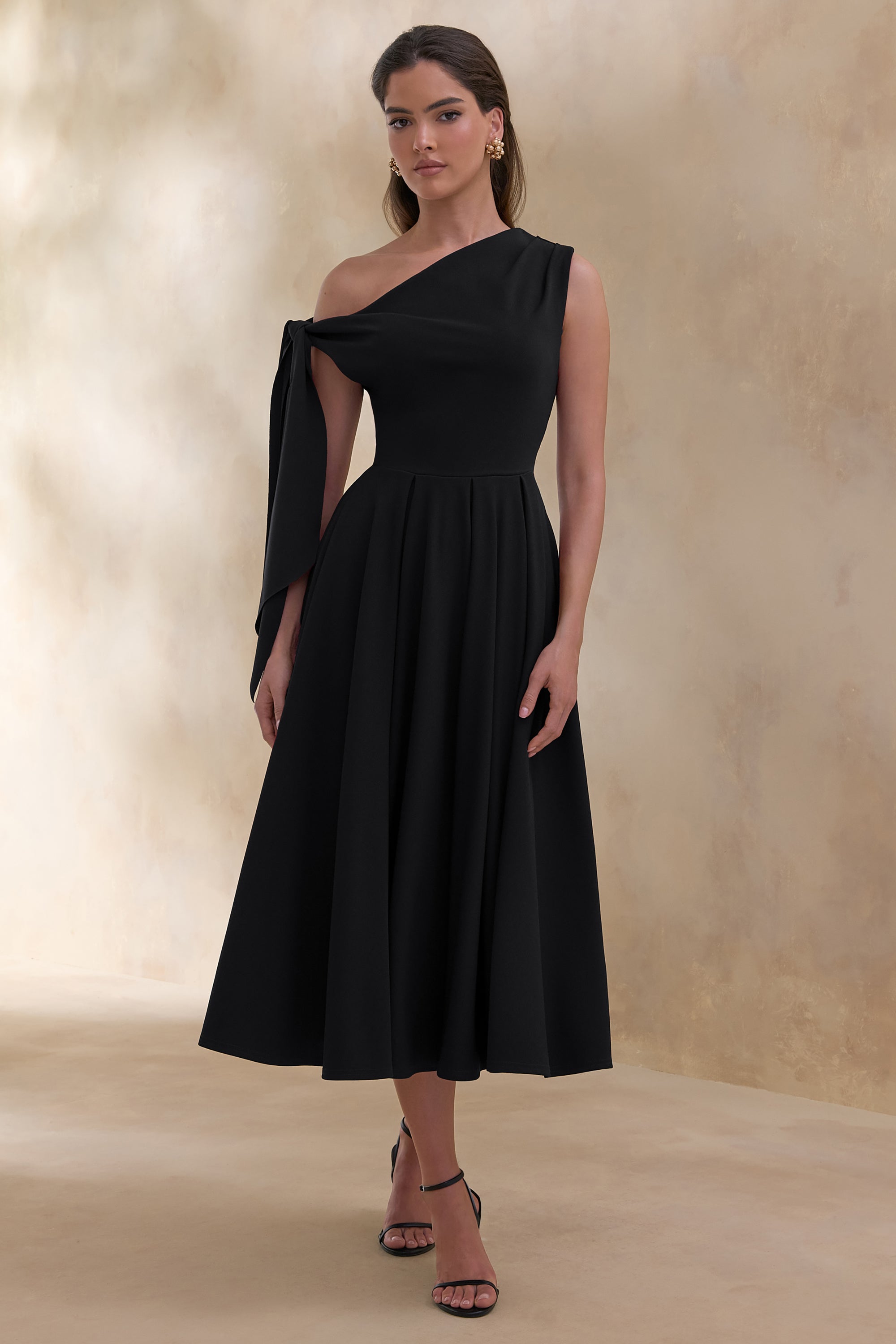 ECM_HR_CL137614001-Daring-_-Black-Asymmetric-Neck-Midi-Dress-With-Knot-Detail_05.jpg