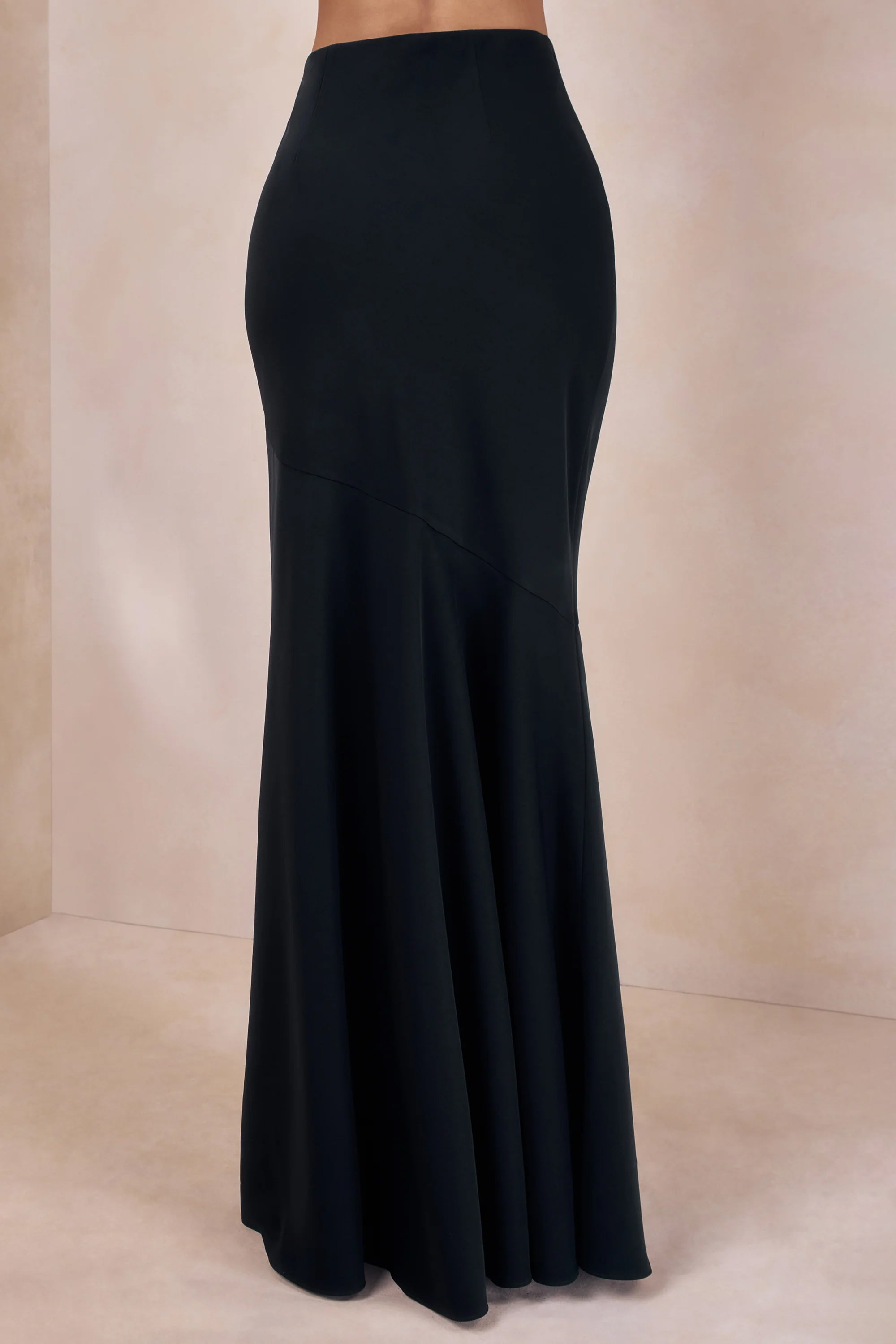 CL13764900106_ECM_HR_CL137321001---Sancelle-_-Black-Satin-Halter-Neck-Top13.jpg