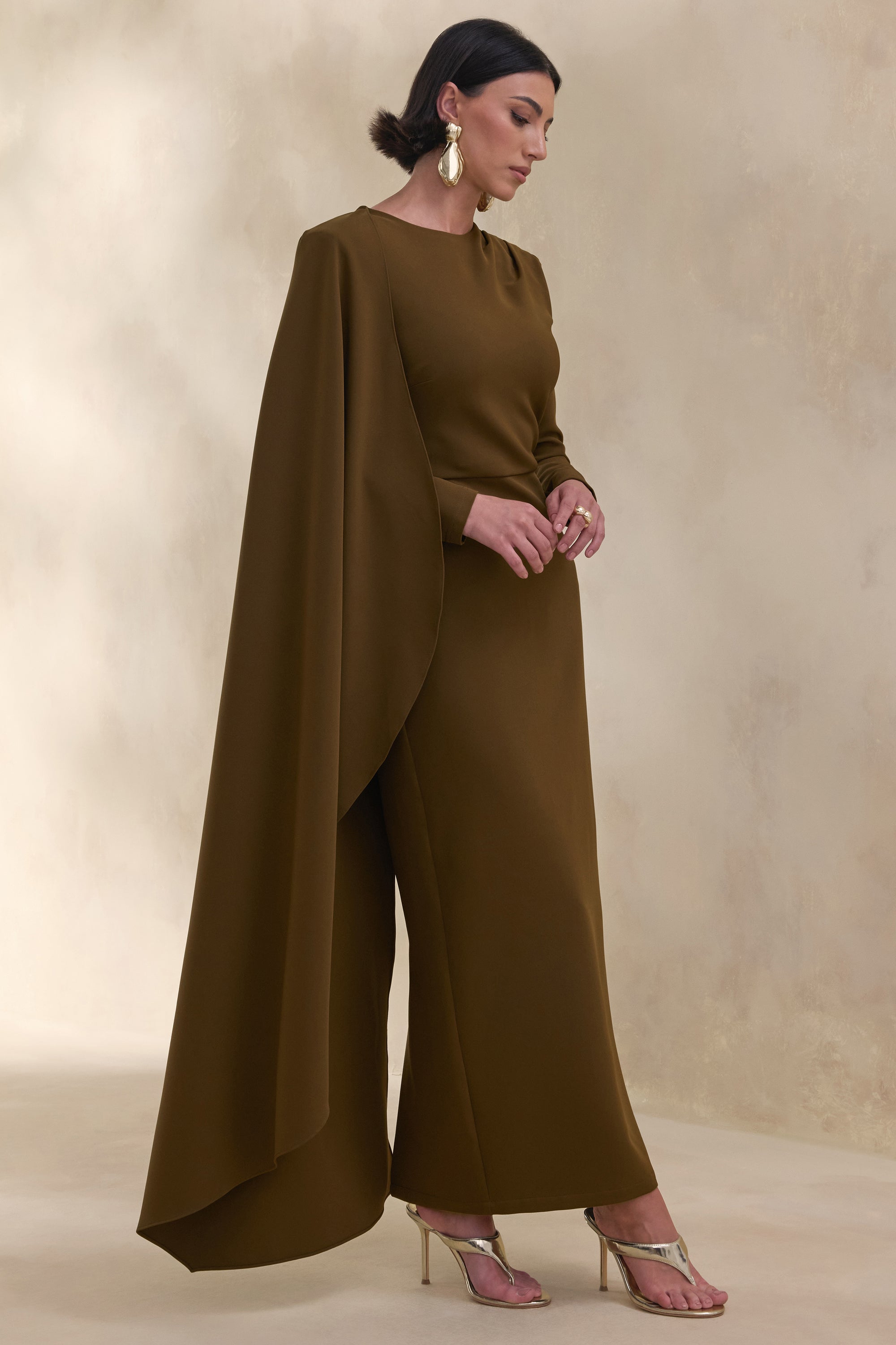 ECM_HR_CL137672031 - Jovea | Olive Round-Neck Maxi Dress With Cape-Sleeve 2.jpg