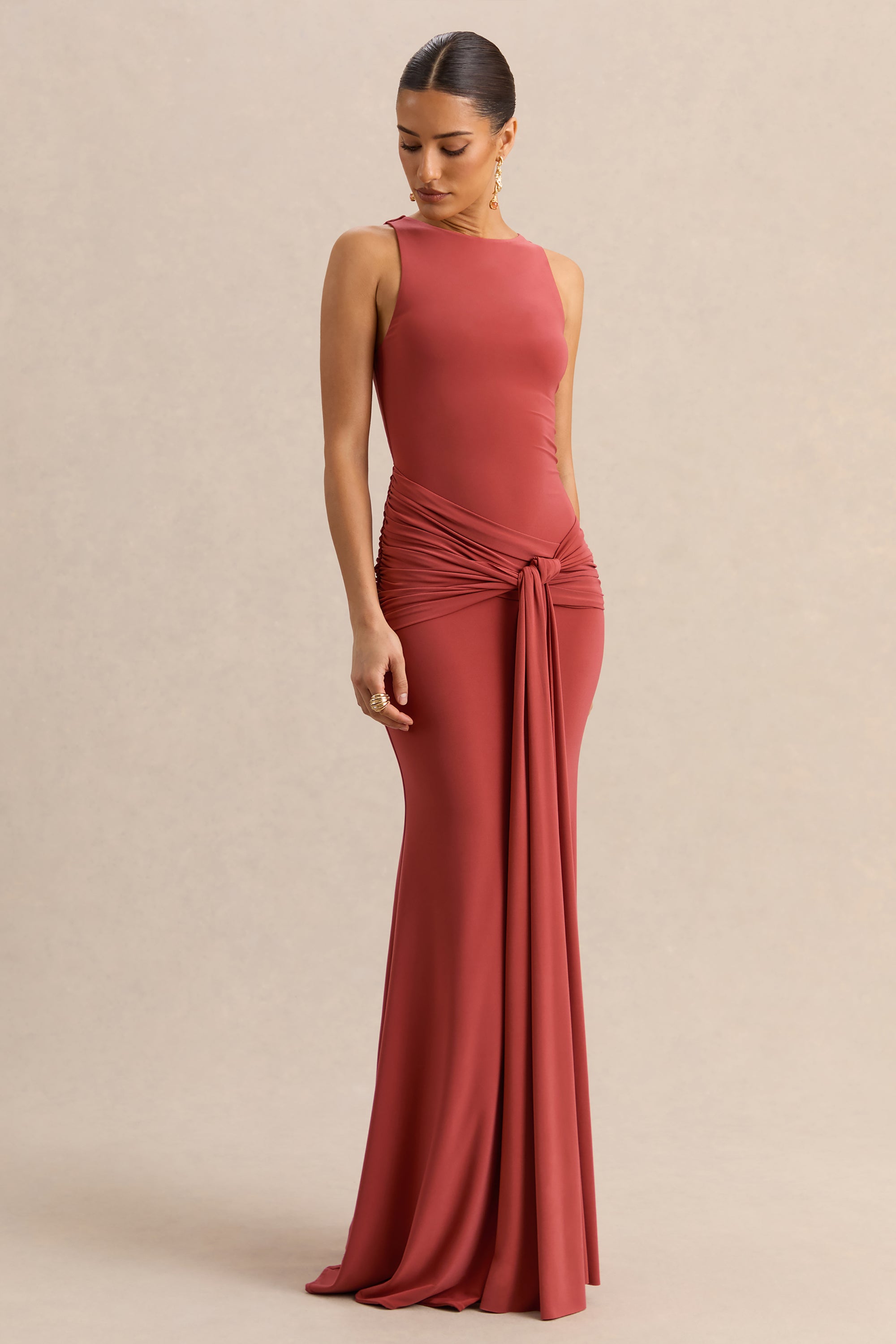 ECM_HR_CL137875071---Cherine-Rust-Round-Neck-Maxi-Dress-With-Gathered-Detailing-And-Sash-2.jpg