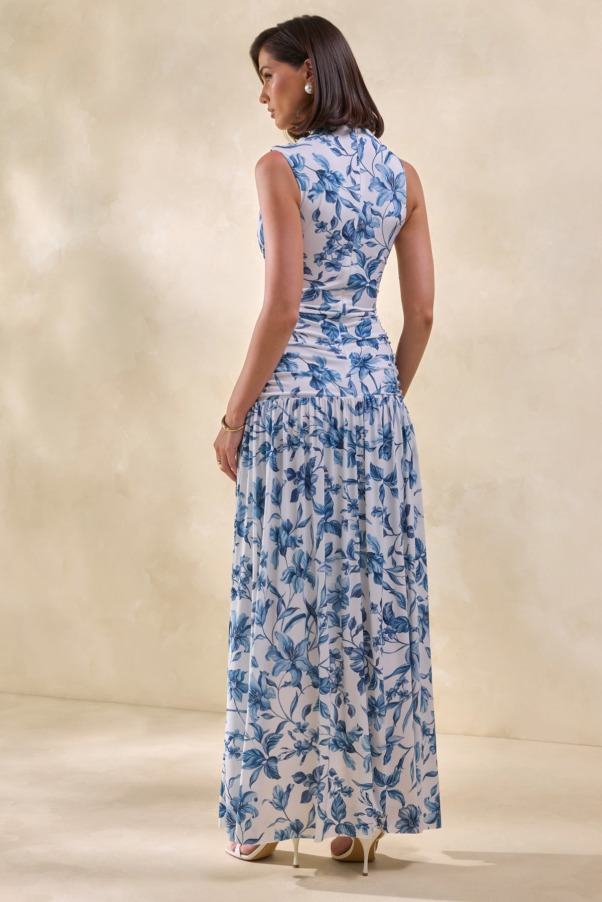 blue porcelain maxi dress blue porcelain maxi dress Porcelain Wave Pleated Midi Dress L