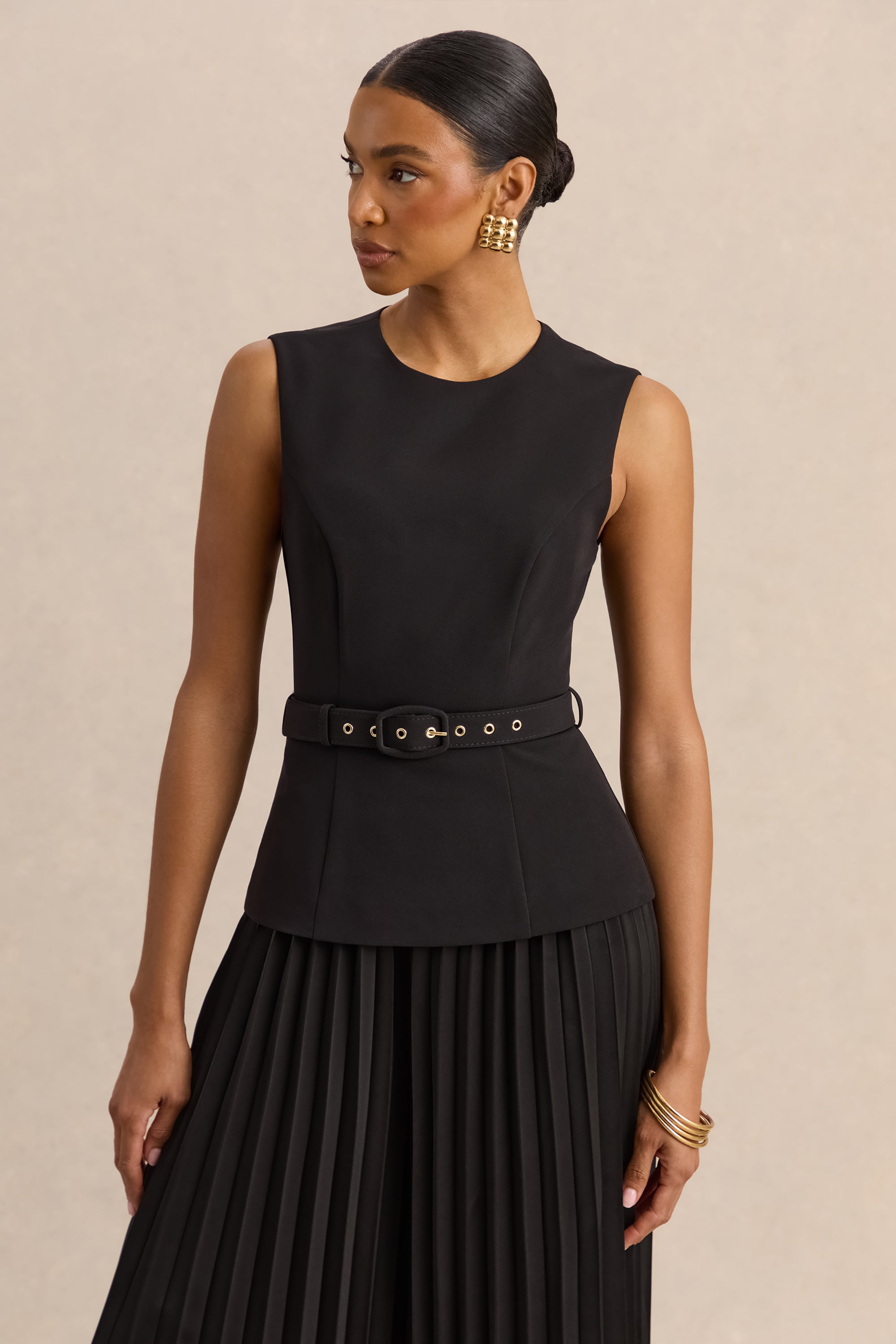 CL137940001---Lerenza-_-Black-Satin-Wide-Leg-Pleated-Trousers-+-CL137939001---Karienne-_-Black-Round-Neck-Top-With-Belted-Detail_06.jpg