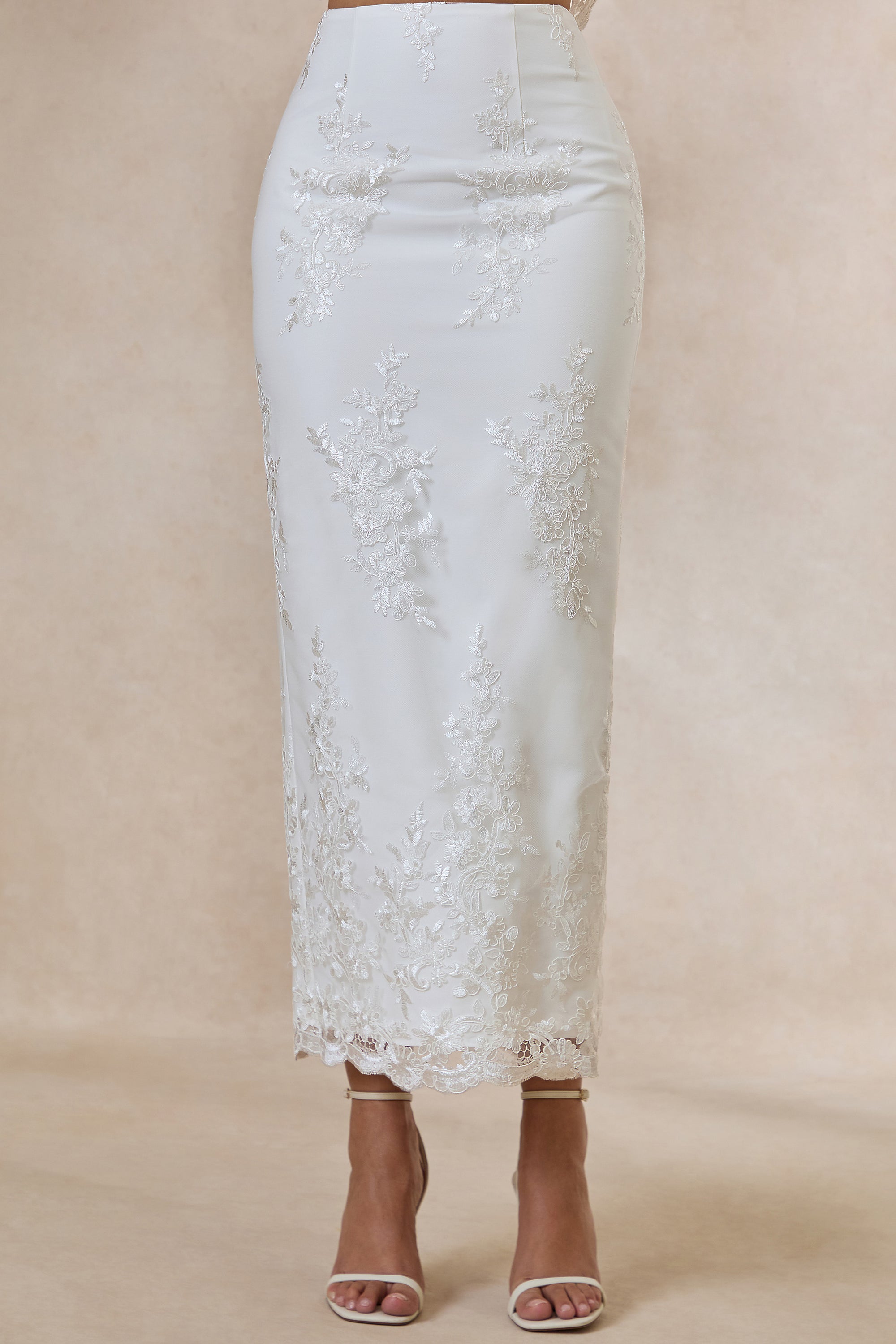 ECM_HR_CL138001110 - Revia _ White Lace Maxi Skir8.jpg