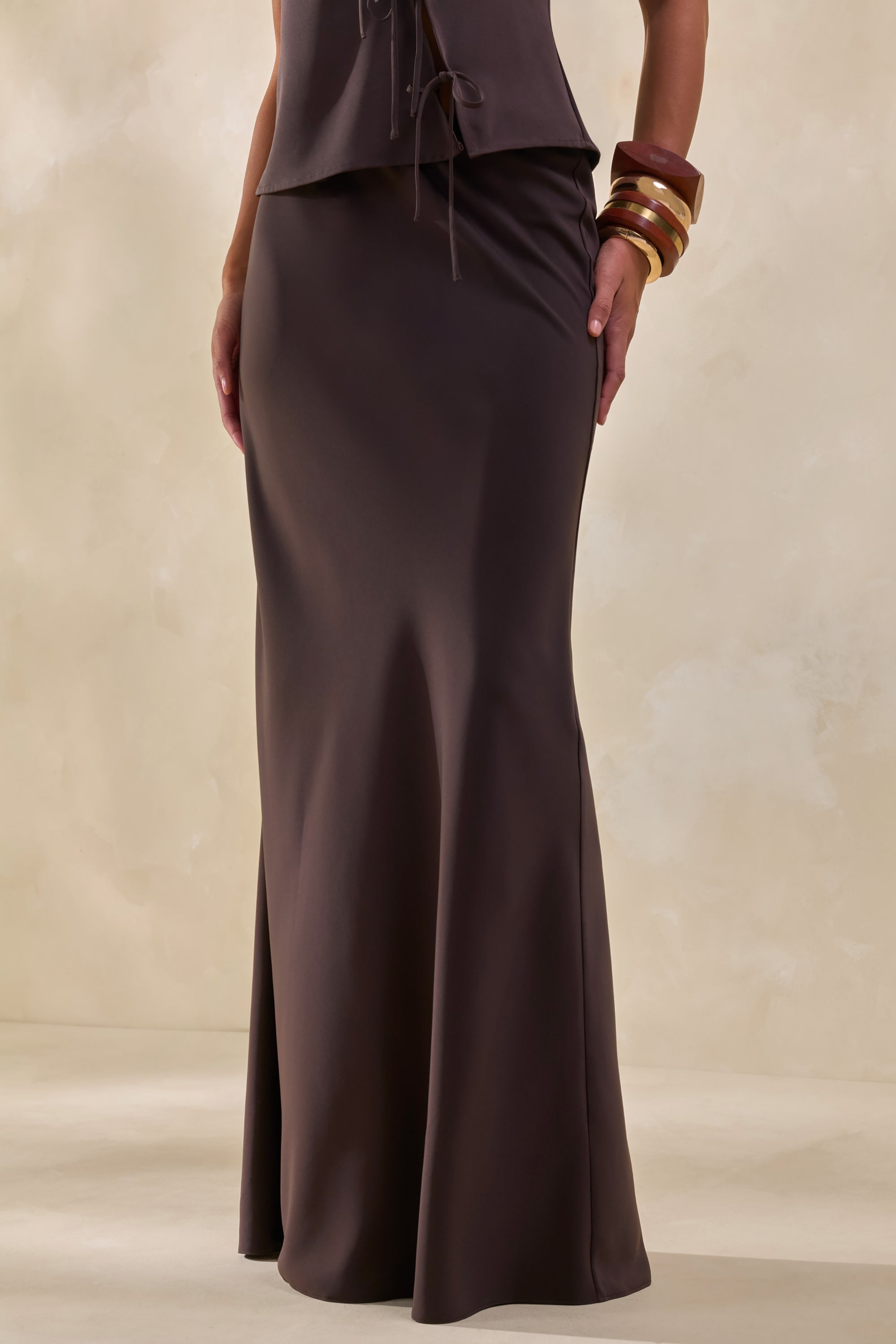 ECM_HR_CL138211022---Sybella-Dark-Brown-Satin-V-Neck-Top-+-CL138212022---Sybella-Dark-Brown-Satin-Maxi-Skirt6.jpg