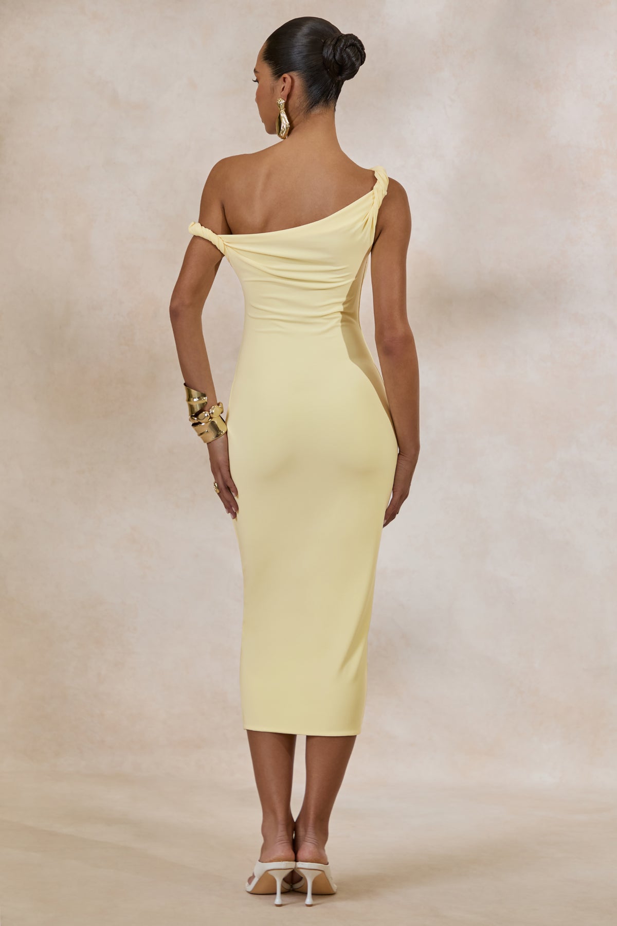ECM_HR_CL138630121---Sarafina-_-Lemon-Twisted-Asymmetric-Neck-Midi-Dress5.jpg