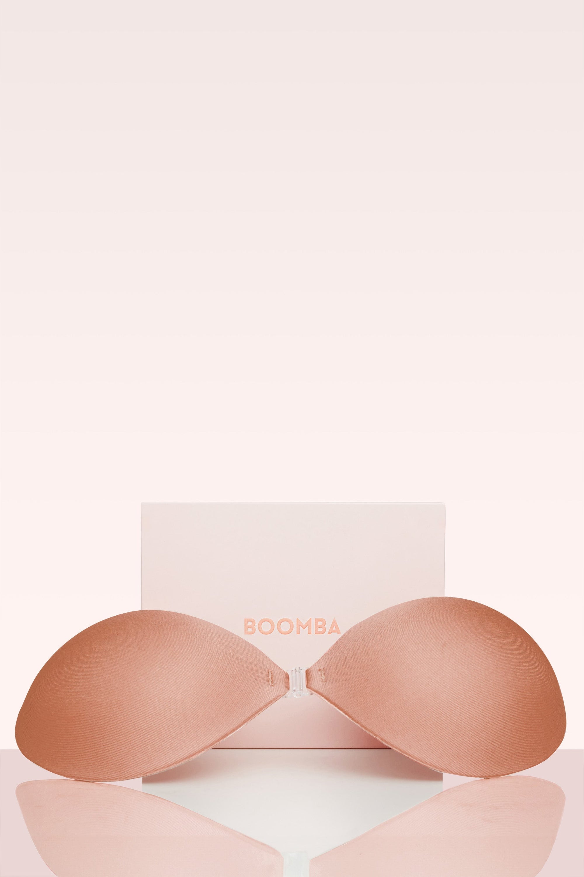 Magic Sticky Bra | حمالة صدر مبطنة لزجة من Boomba بلون كراميل