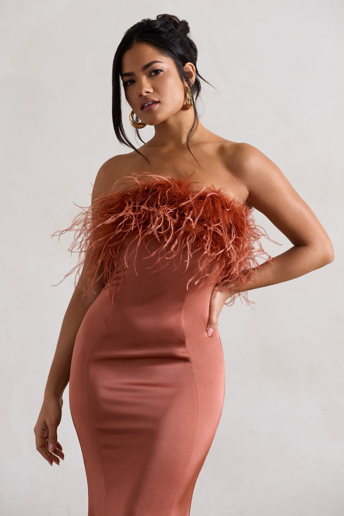 WB_CL129973012-OneAndOnlyRustSatinFeatherTrimMidiDress5