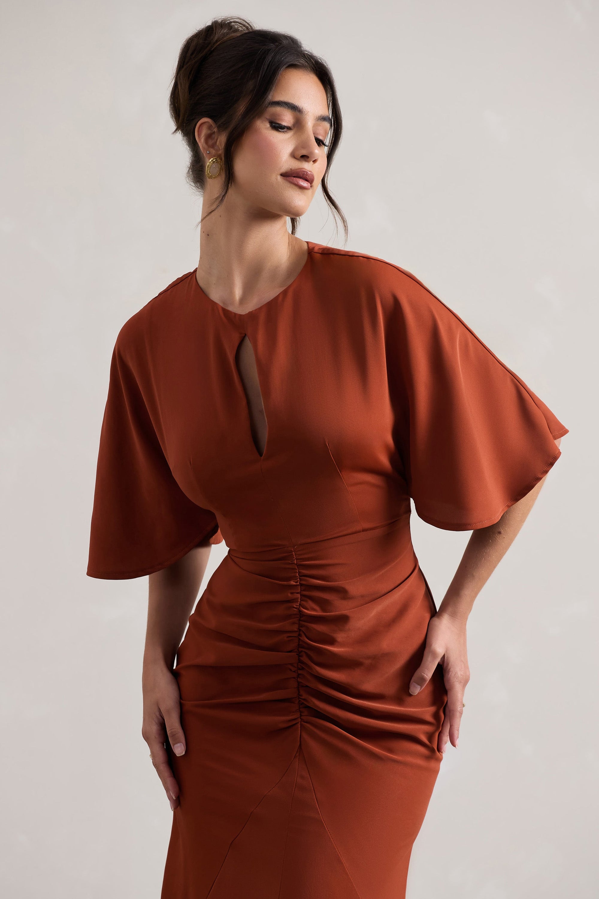 WB_CL132229165-ElidyTerracottaRuchedFlutter-SleeveCut-OutMaxiDress9_ca1a7364-1ec6-4e63-b187-c95885642c58