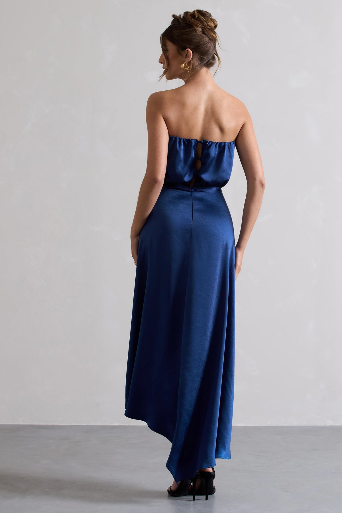WB_CL132320015-WillaNavySatinBandeauMaxiDressWithAsymmetricHem6