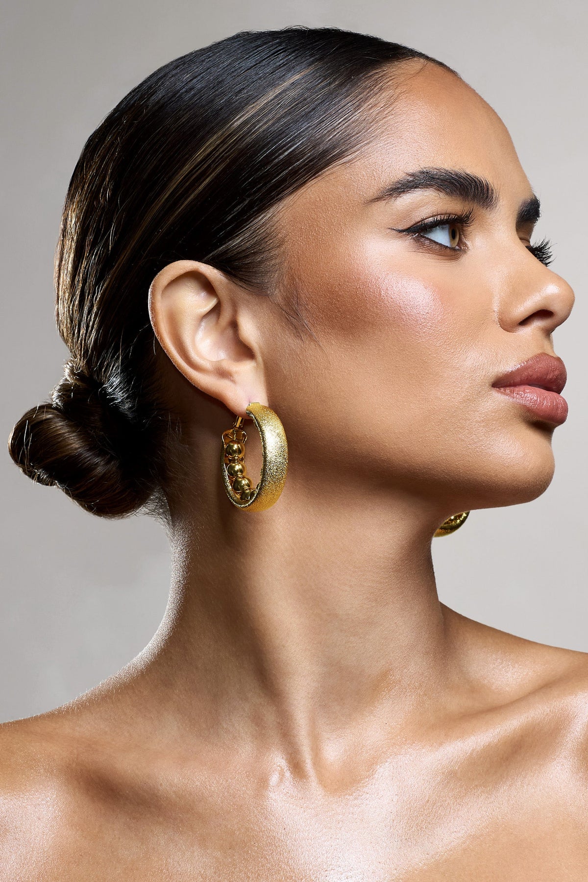 Portal | Gold Textured Chunky Hoop Earrings