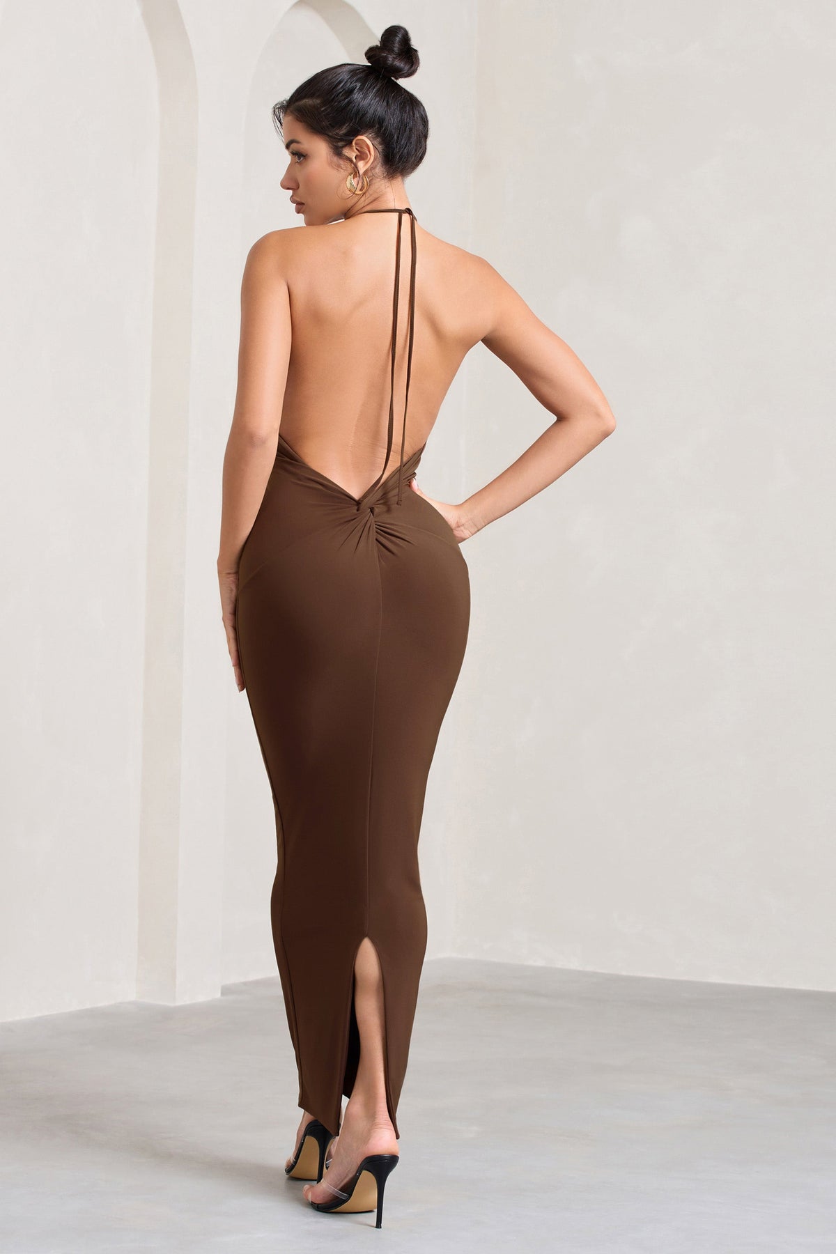 Kirsten | Chocolate Sleeveless Halter-Neck Open-Back Knot Maxi Dress