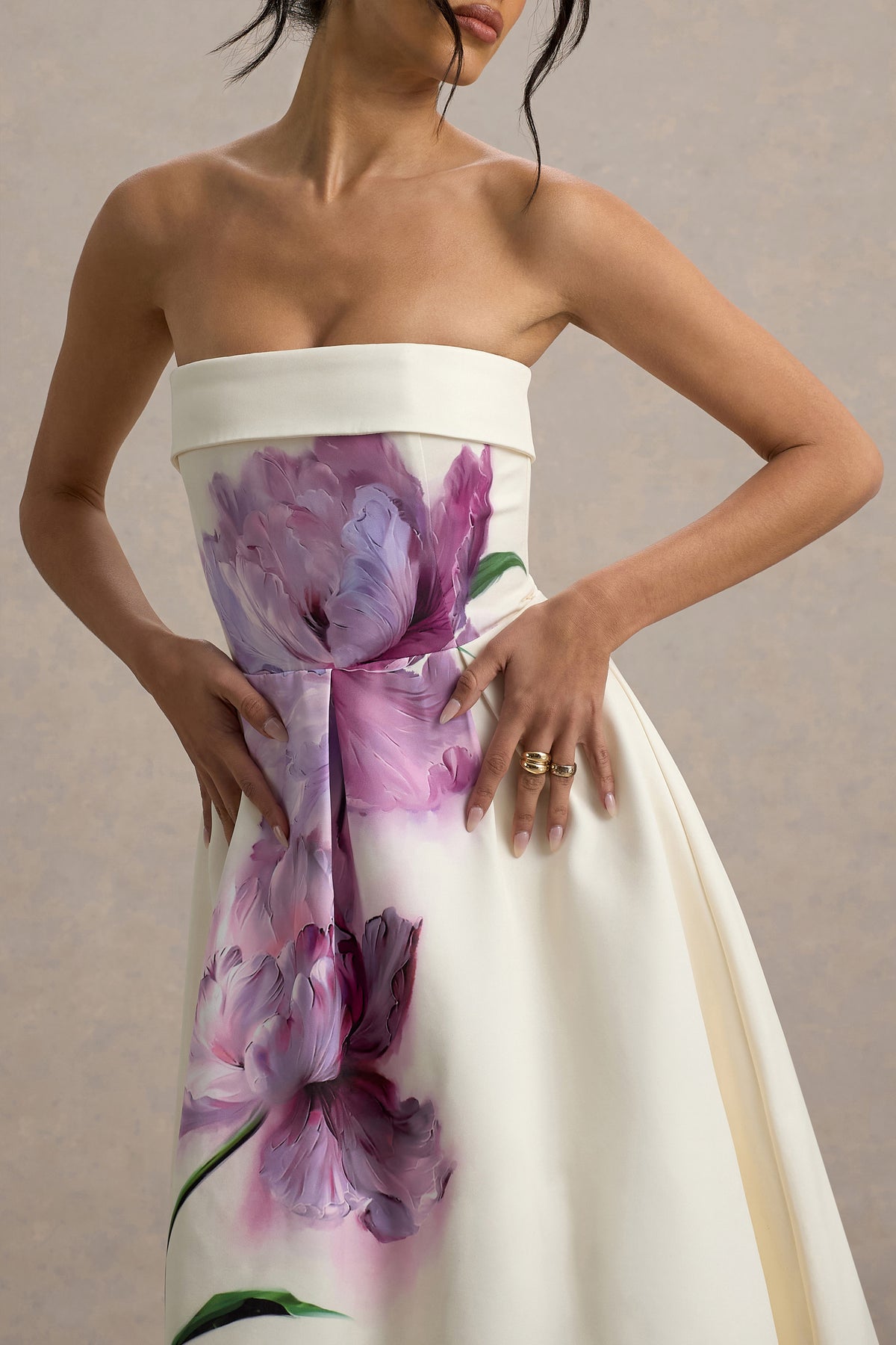 annalise light pink floral print bandeau skater midi dress Have your Cinderella moment in this dreamy ANNALISE bandeau midi @shlaikovaelena is giving old money elegance in hers