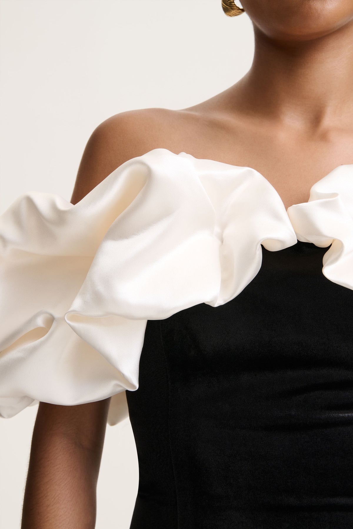 uploaded_image_4_w8lc5