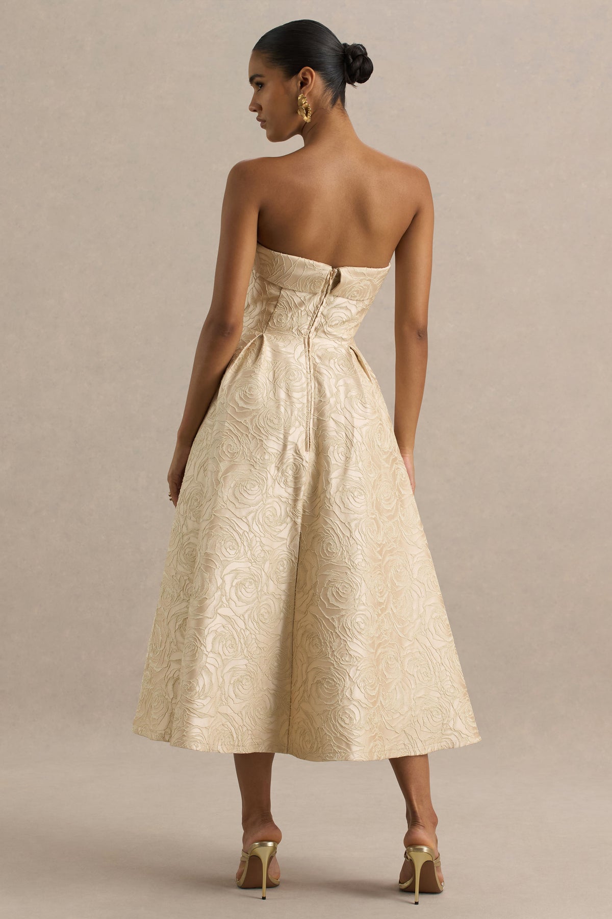 uploaded_image_5_y14tl